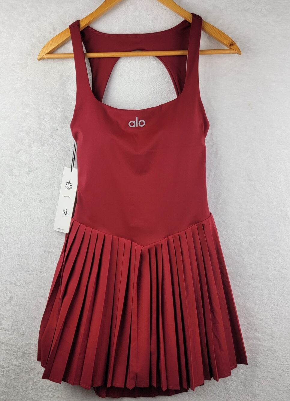 Activewear Tennis Dress L Burgundy Athleisure Pickleball Sports Athletic Gym Alo